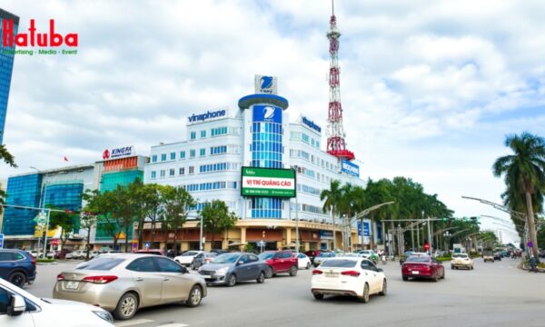 Bảng quảng cáo LED ngoài trời ở ngã tư đại lộ Lê Lợi, Thanh Hóa