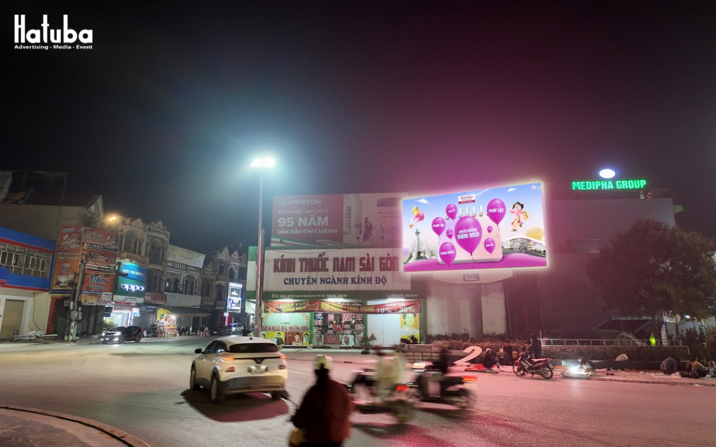 Màn hình LED quảng cáo vòng xuyến Bút Sơn — cửa ngõ phía bắc tỉnh Thanh Hóa kết nối khu công nghiệp