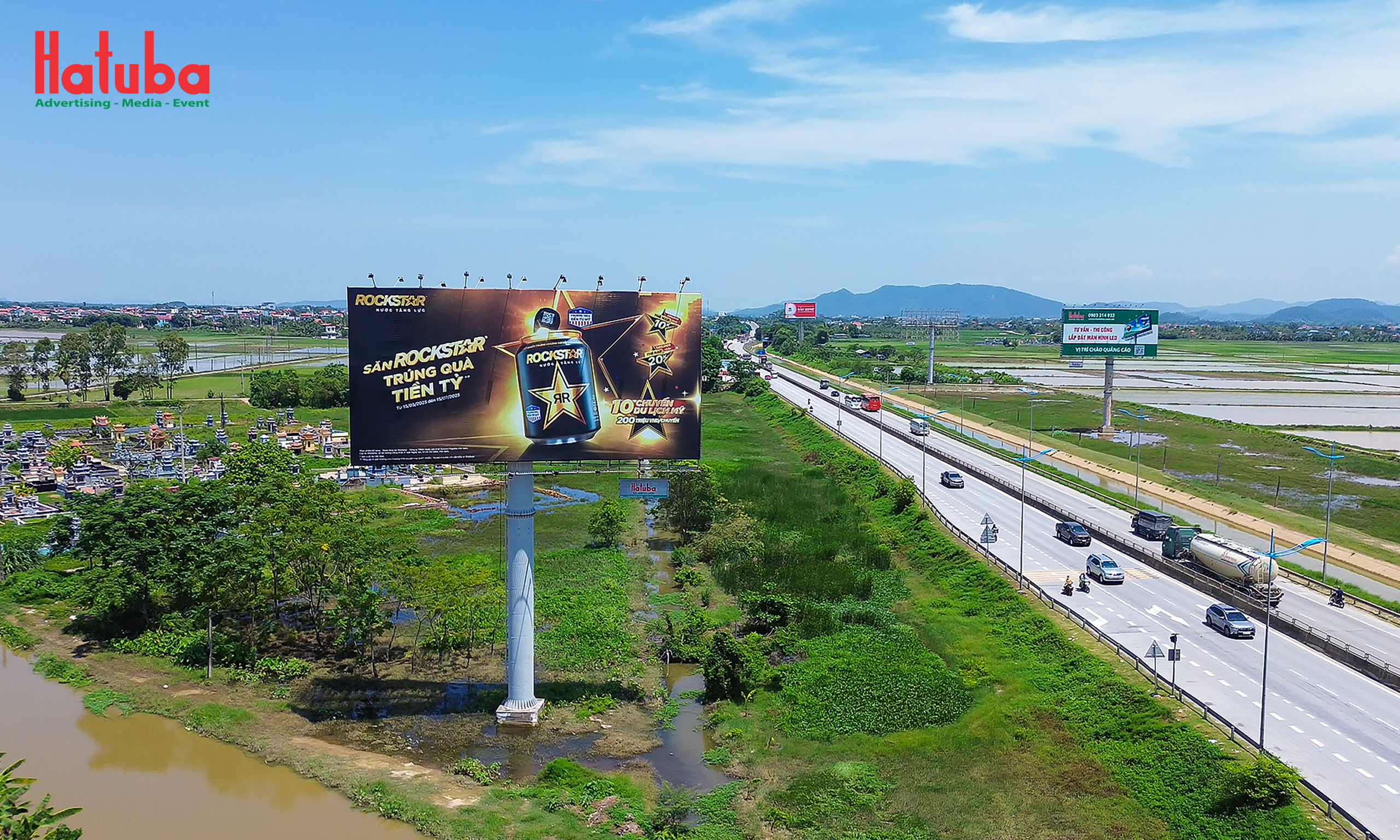 Sản phẩm nước tăng lực Rockstar thuộc tập đoàn PepsiCo hướng đến người lao động và lái xe đường dài 