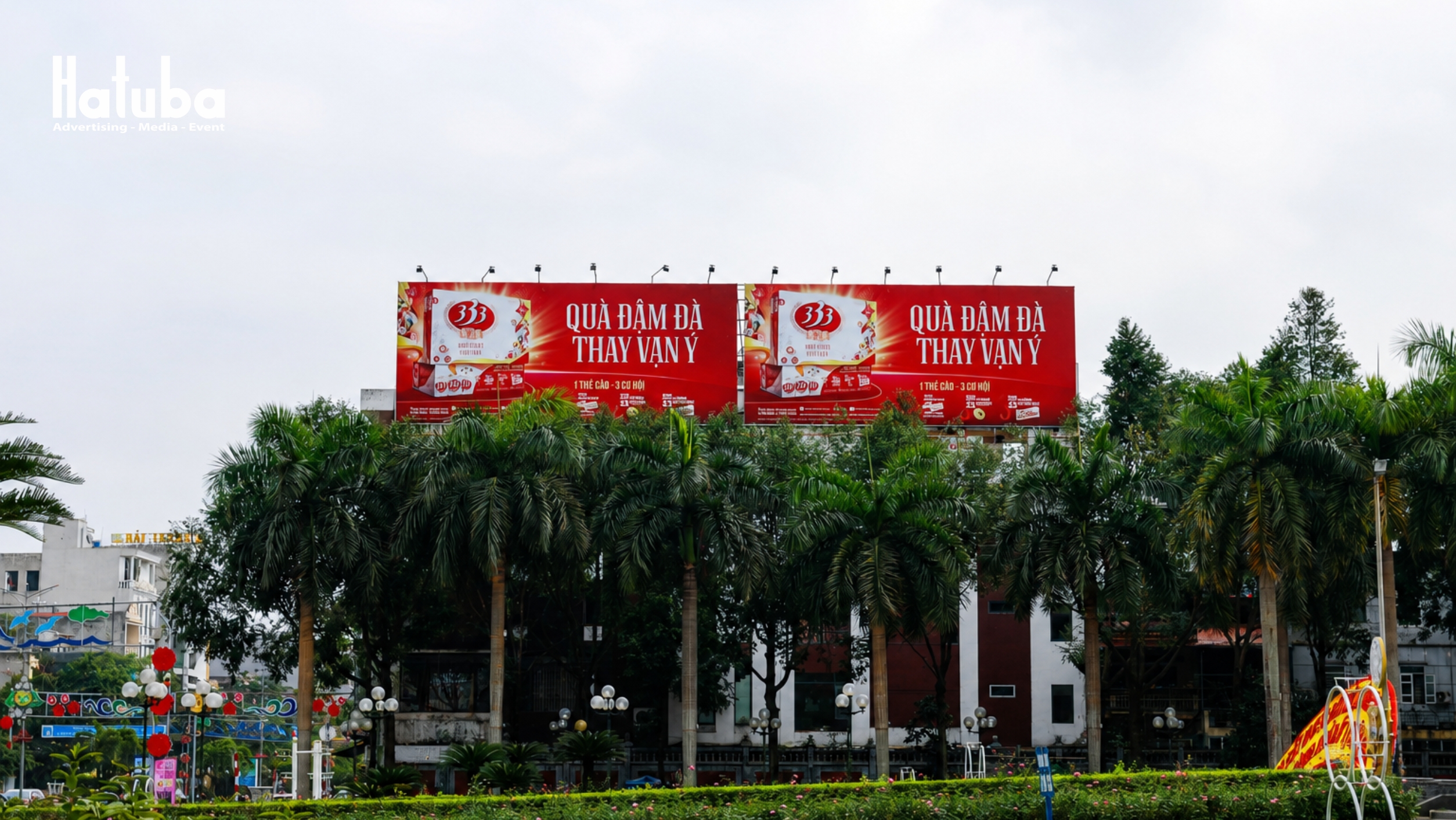 Biển quảng cáo pano Sabeco Bia 333 lắp đặt trên tuyến đường trung tâm Thanh Hóa