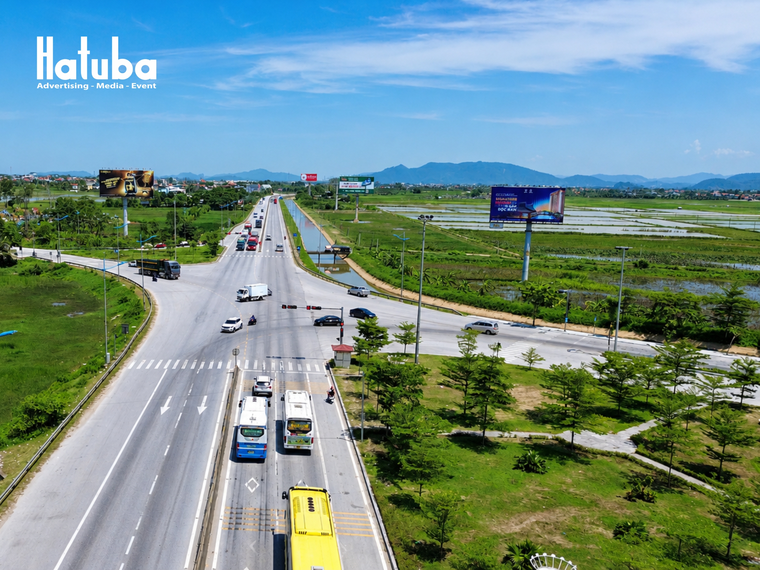 Hatuba trực tiếp thi công lắp đặt pano quảng cáo ngoài trời tại Thanh Hóa