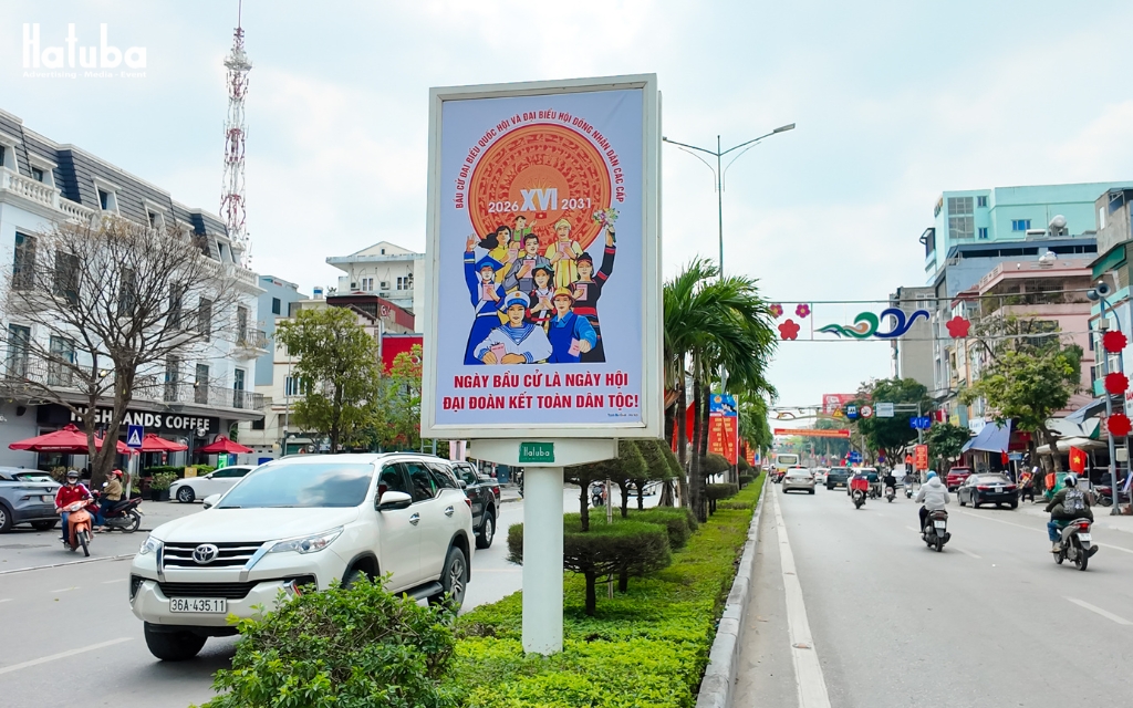 Trang trí đô thị trong chiến dịch truyền thông chào mừng Bầu cử Đại Hội Đảng