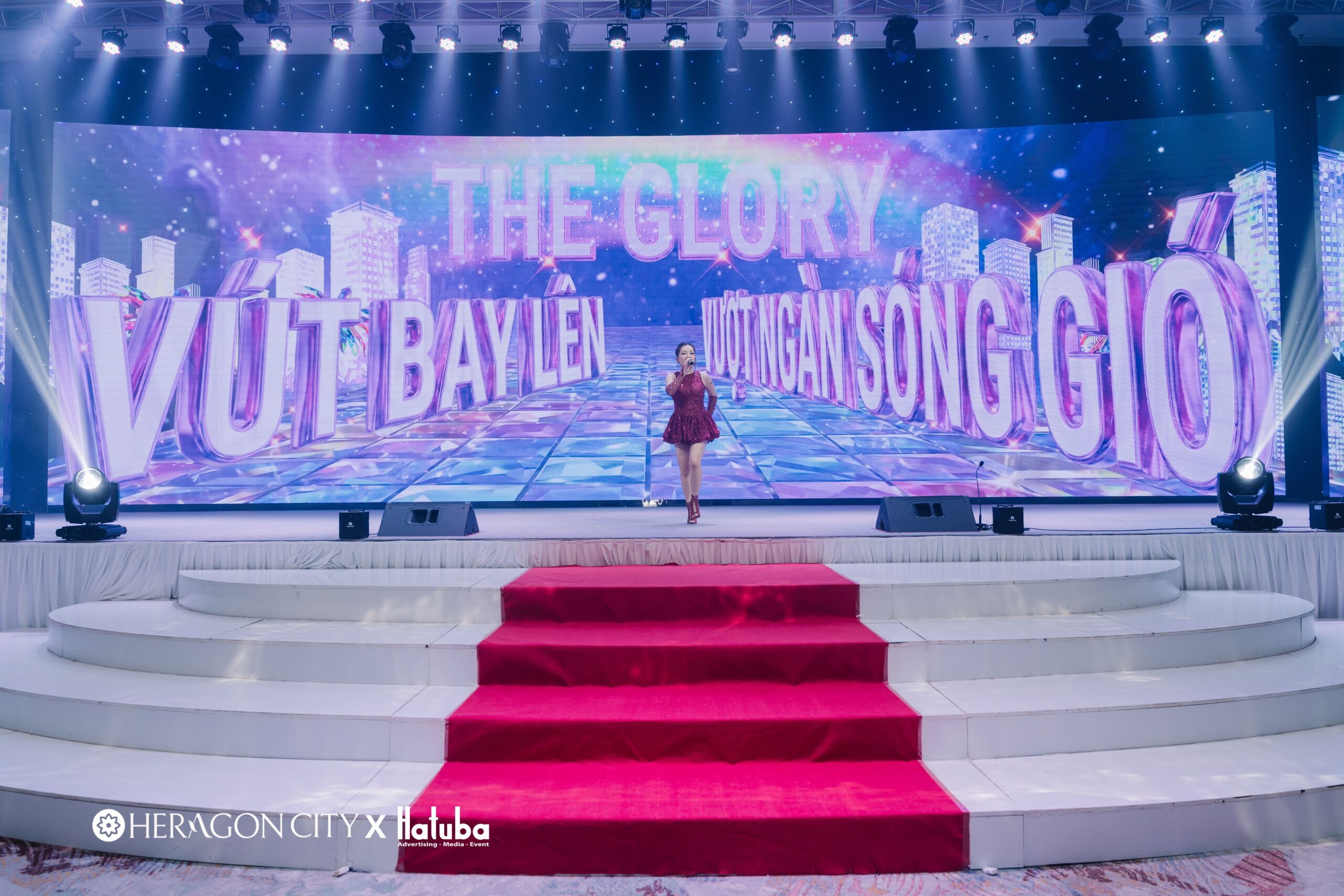 Ca sĩ biểu diễn tại sự kiện The Glory do HATUBA tổ chức