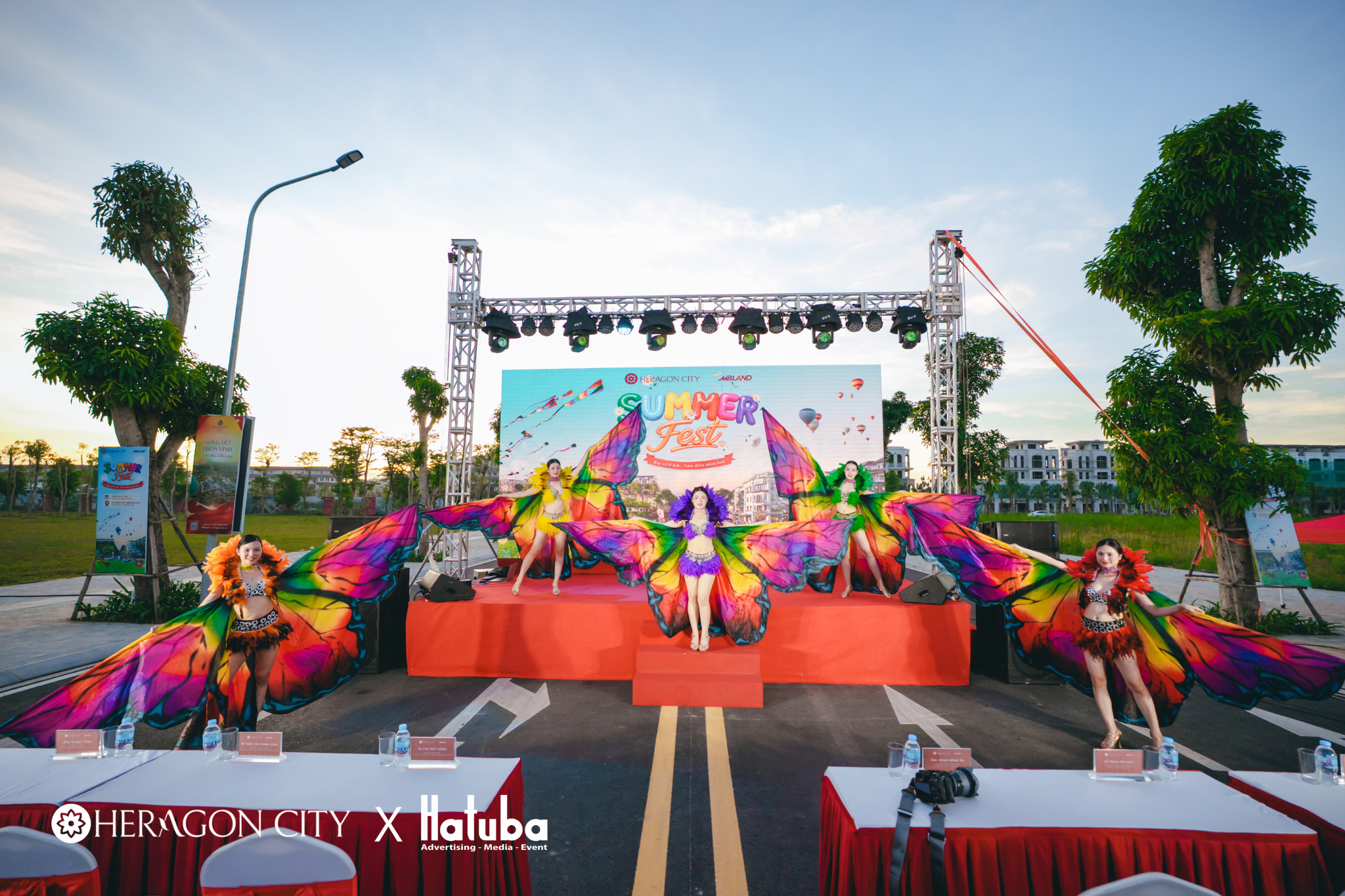 HATUBA lắp đặt sân khấu âm thanh ánh sáng cho Phố đi bộ Heragon City